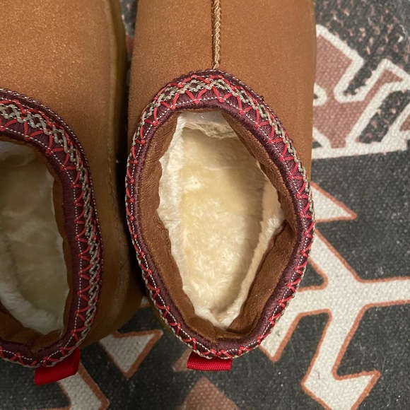Faux sheepskin slippers - Picture 3 of 5